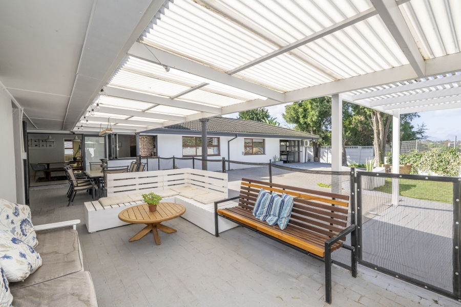 5 Bedroom Property for Sale in Eversdal Western Cape